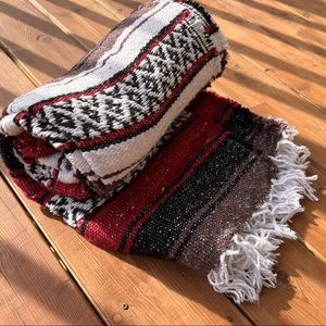 Traditional Mexican Yoga Blanket 🧘